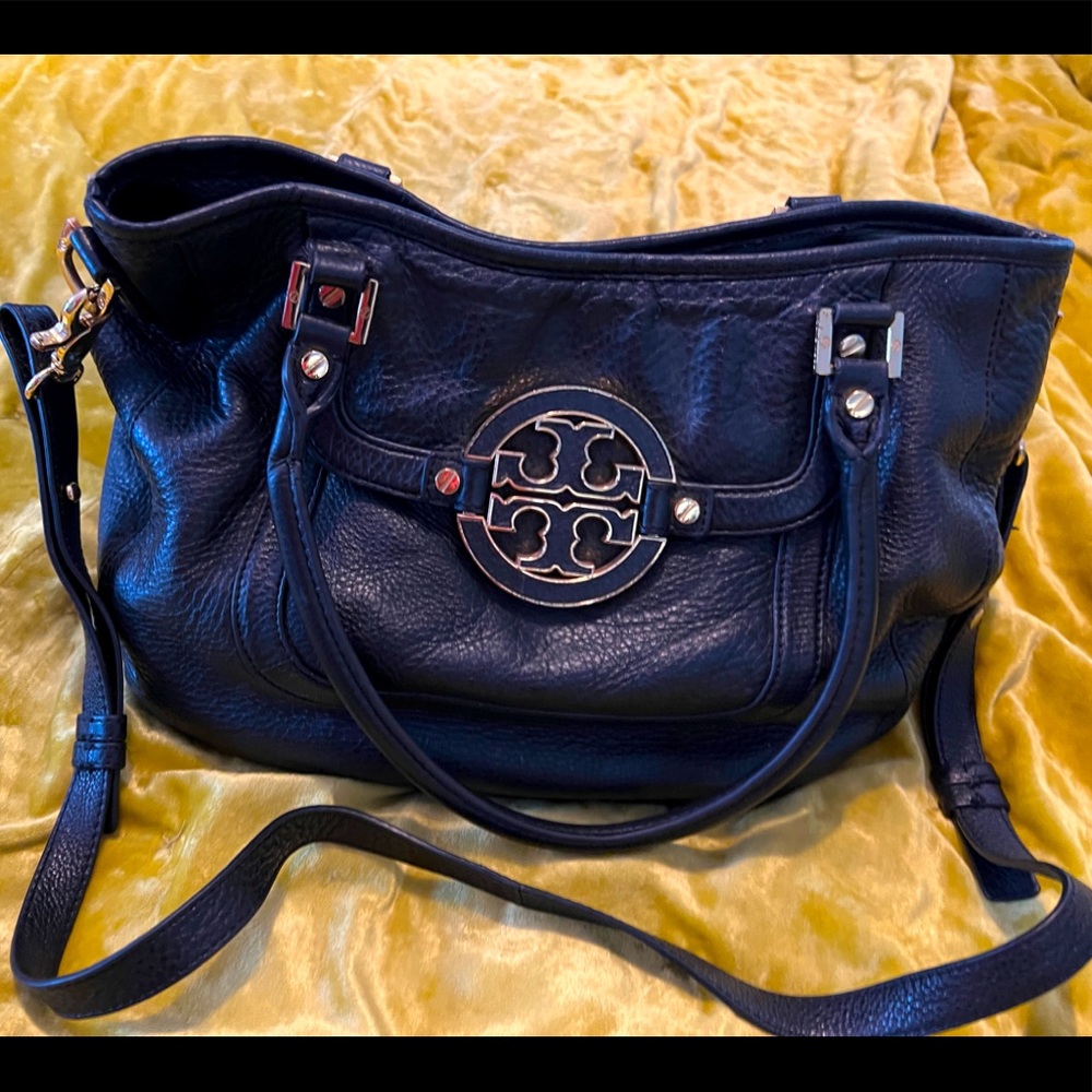 Tory Burch black, leather handbag.